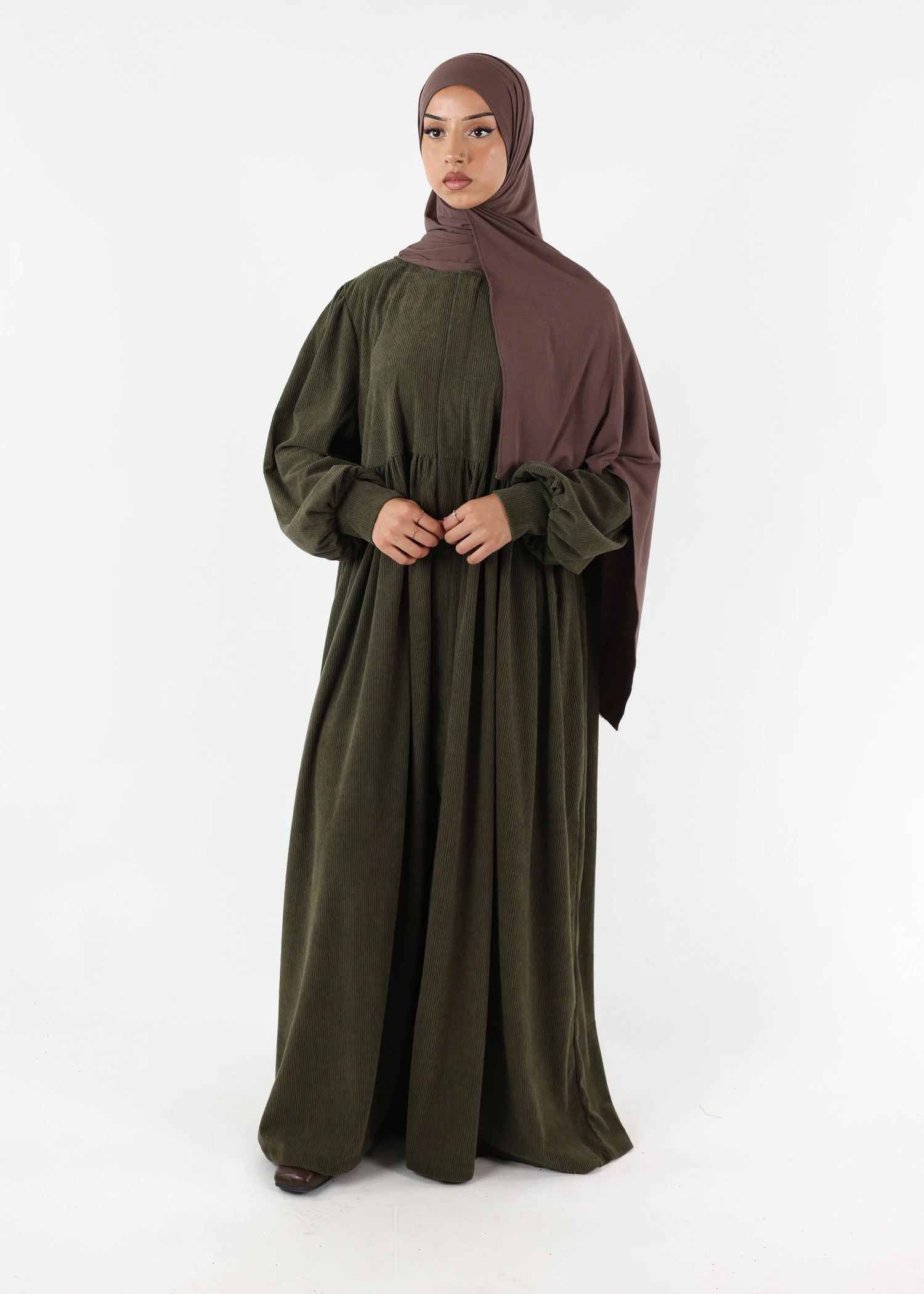 Abaya Mayssa – Warm Corduroy Abaya – Khaki