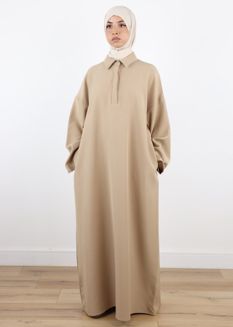 Alternative view of Warm Polo Abaya - Beige