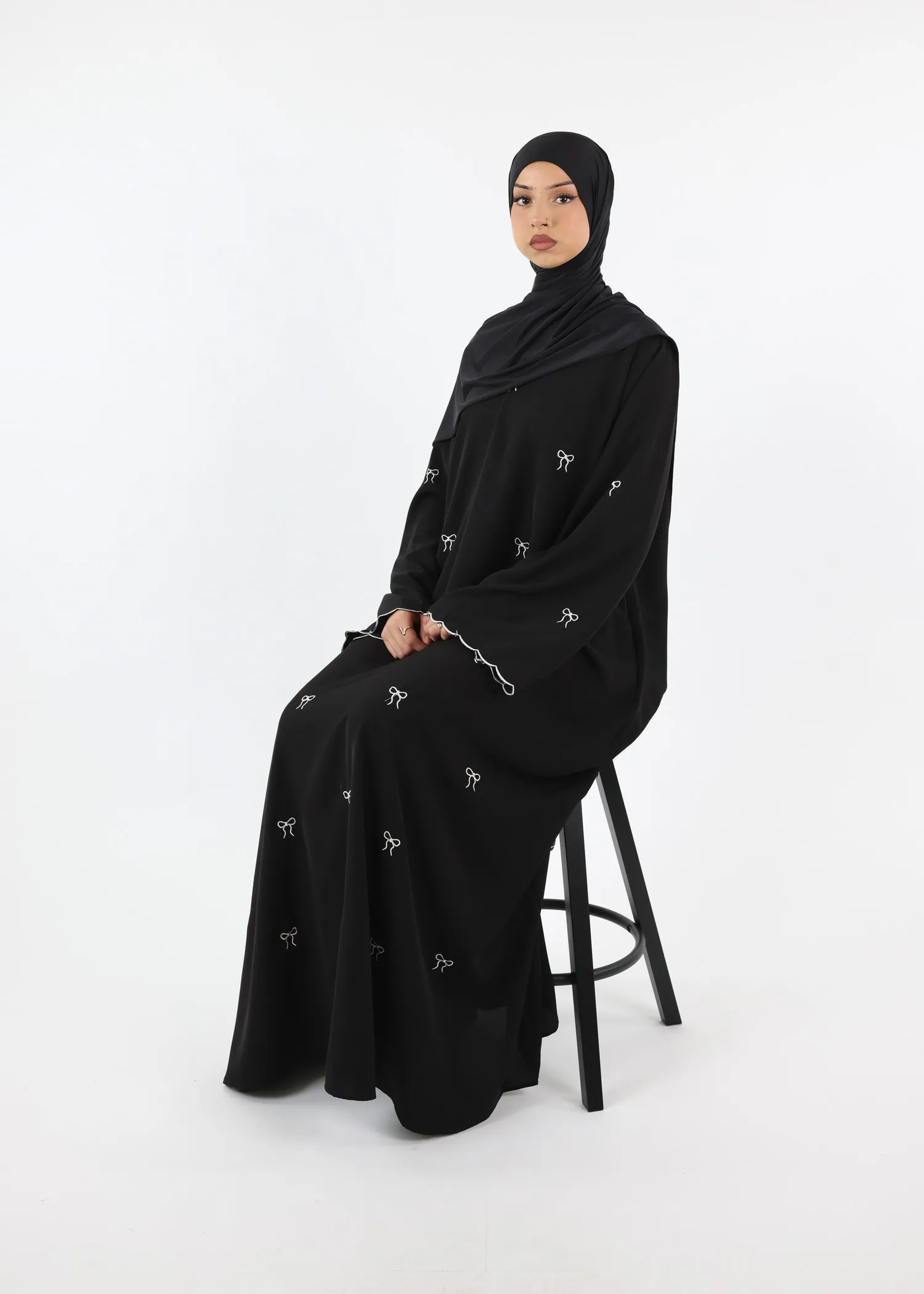 Abaya Wiam – Embroidered Abaya – Soft Crepe Fabric - Black