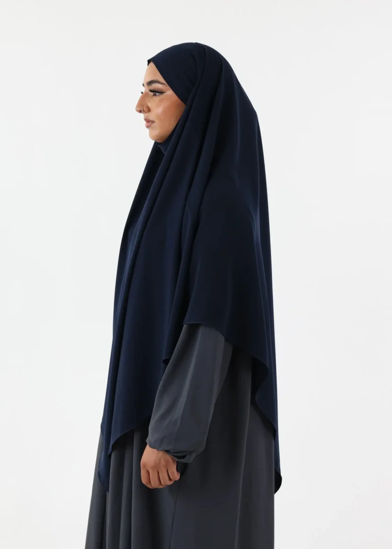 Alternative view of Khimar Royal Navy
