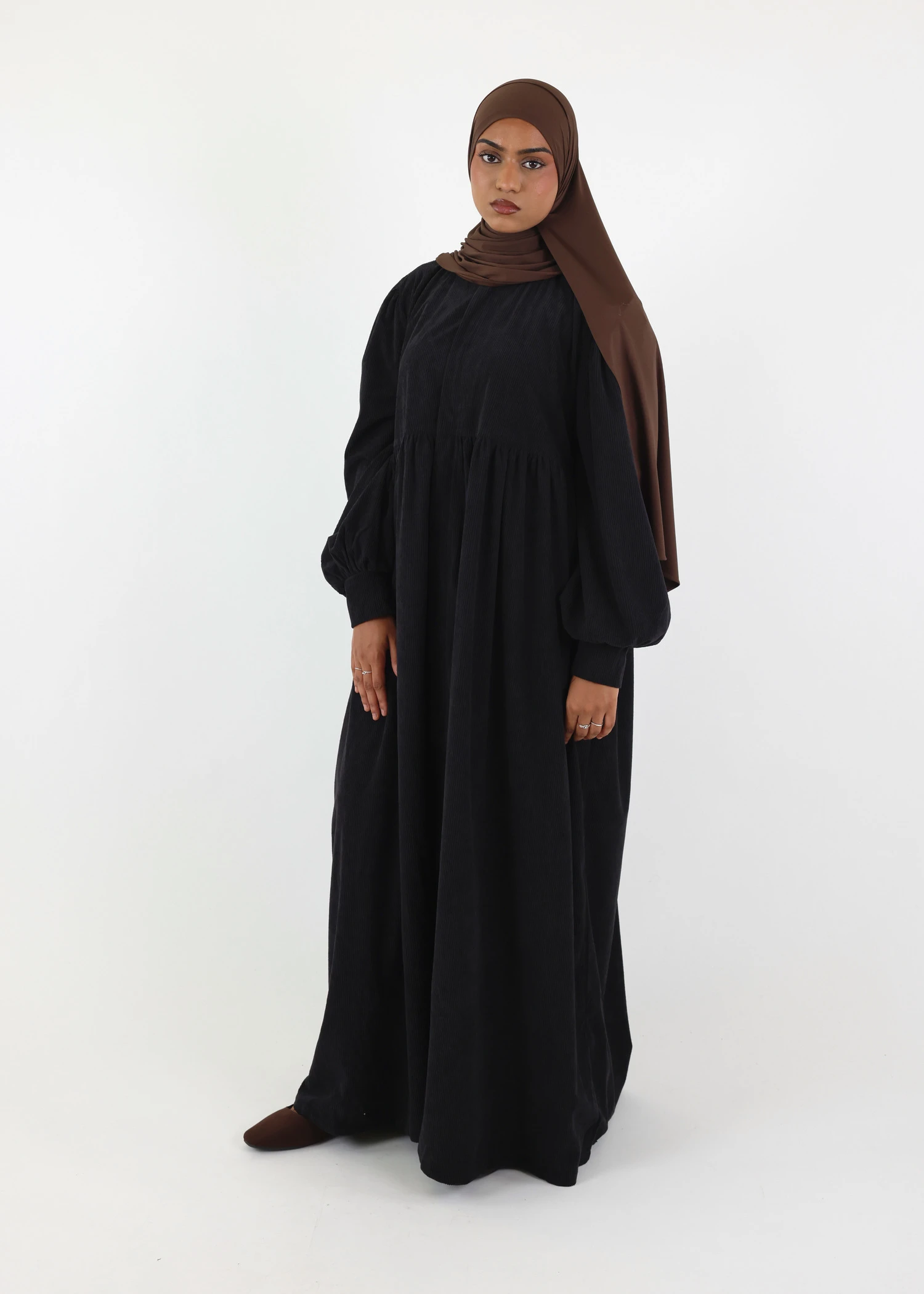 Abaya Mayssa – Warm Corduroy Abaya – Black