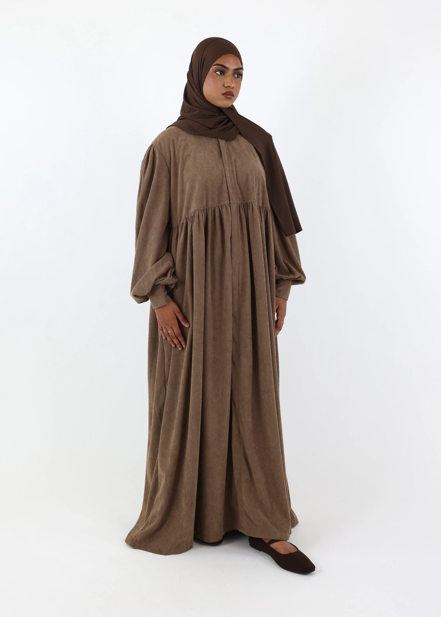 Abaya Mayssa – Warm Corduroy Abaya – Mocha