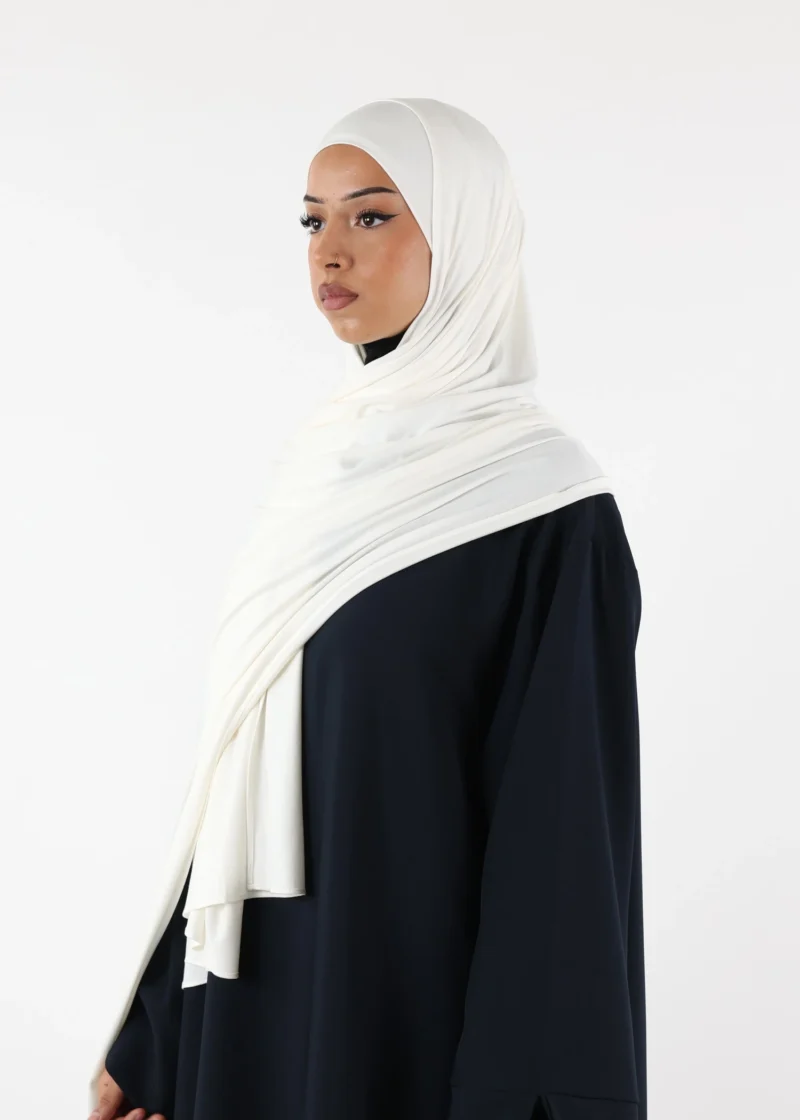 Jersey closed-cap underscarf - Soft Viscose - Off White - Image 4